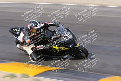 media/Nov-05-2022-SoCal Trackdays (Sat) [[f8d9b725ab]]/Turn 15 Inside (145pm)/